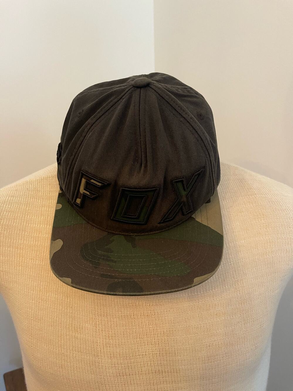 Fox Embroidered Camo Print Snapback Hat